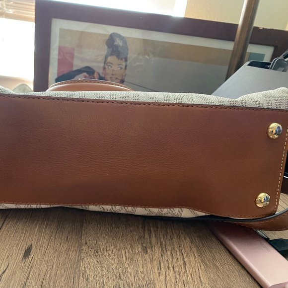 Micheal Kors Hamilton large tote - Picture 6 of 6